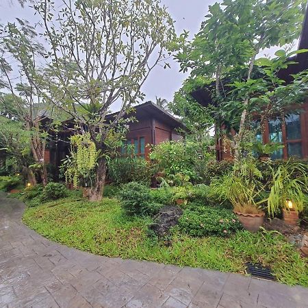 Areeya Phubeach Resort Wooden House Ban Chong Phli Bagian luar foto