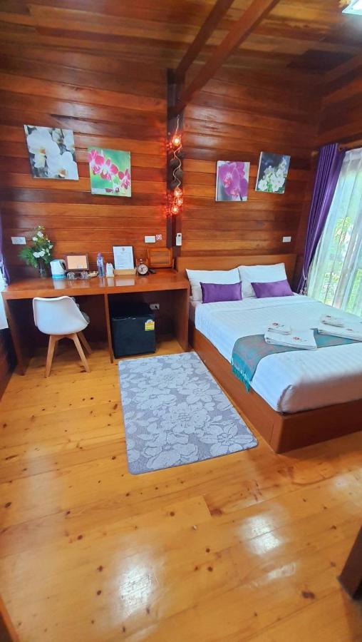 Areeya Phubeach Resort Wooden House Ban Chong Phli Bagian luar foto