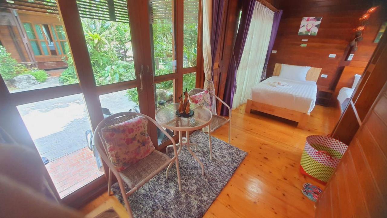 Areeya Phubeach Resort Wooden House Ban Chong Phli Bagian luar foto