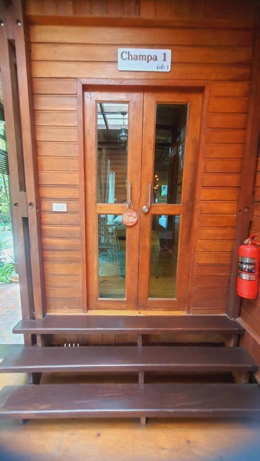 Areeya Phubeach Resort Wooden House Ban Chong Phli Bagian luar foto