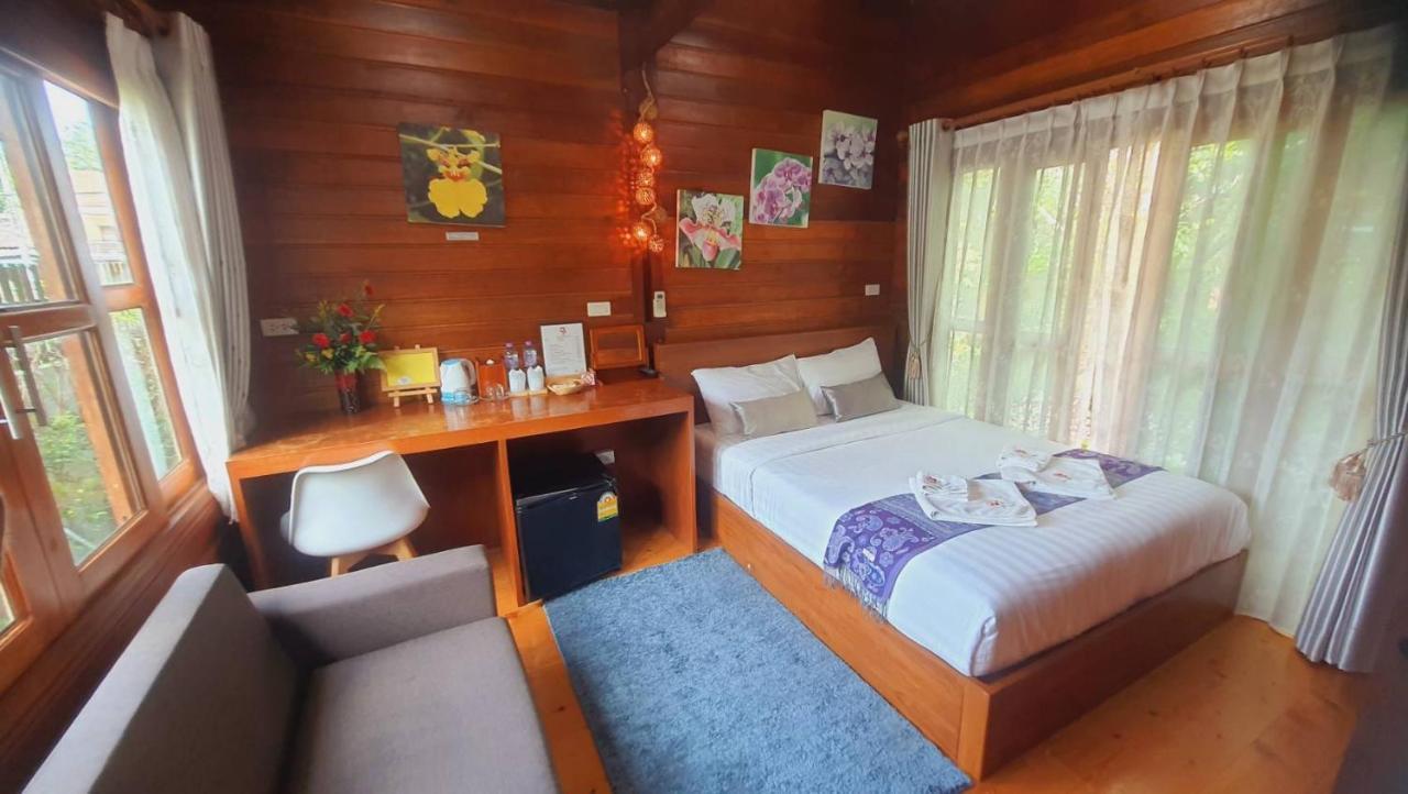 Areeya Phubeach Resort Wooden House Ban Chong Phli Bagian luar foto