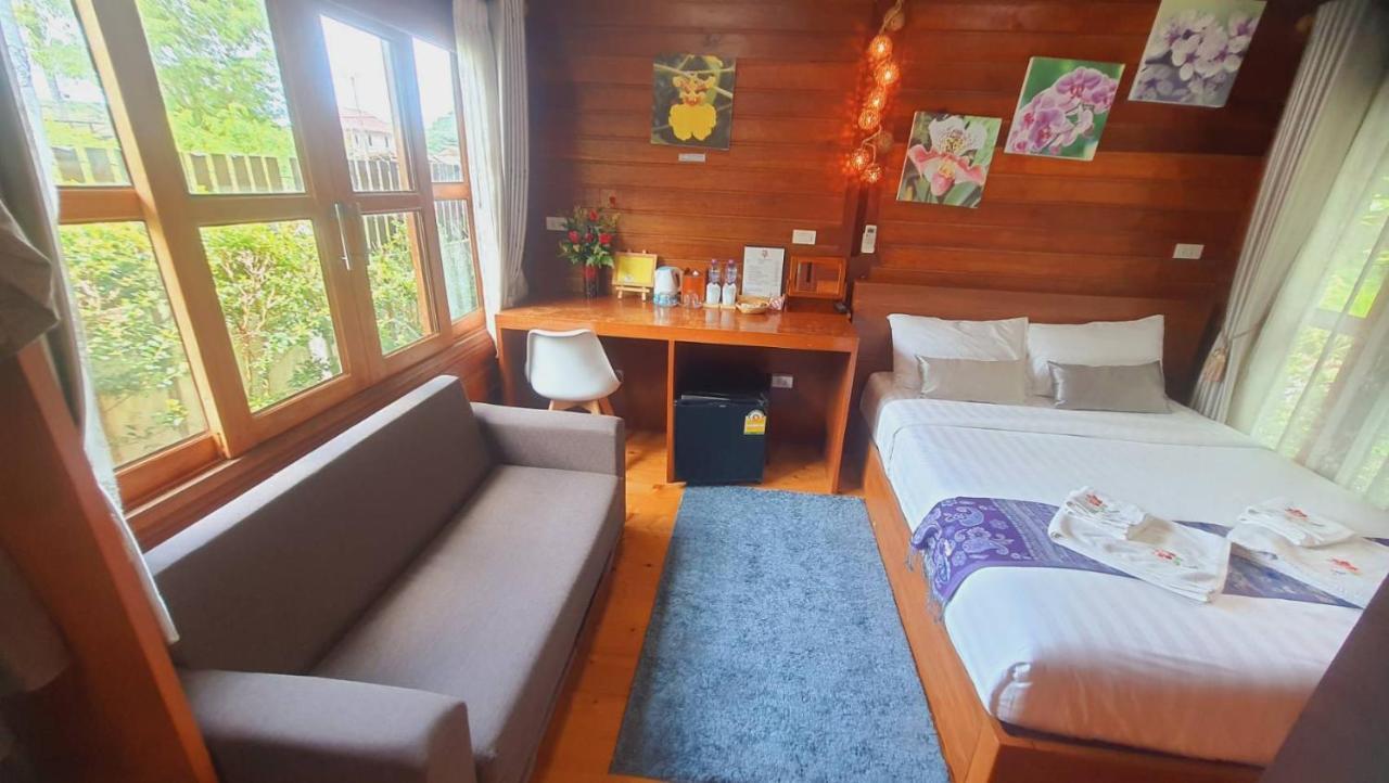 Areeya Phubeach Resort Wooden House Ban Chong Phli Bagian luar foto