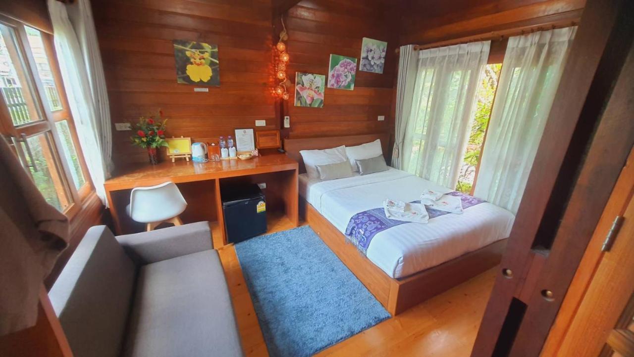 Areeya Phubeach Resort Wooden House Ban Chong Phli Bagian luar foto